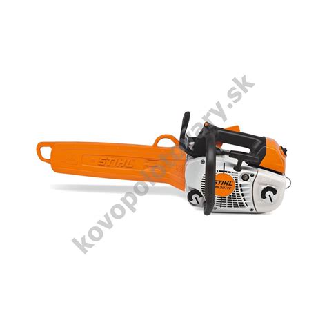 detail benzínovej motorovej píly STIHL