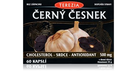 Tematické foto: čierny cesnak a kapsuly vedľa seba