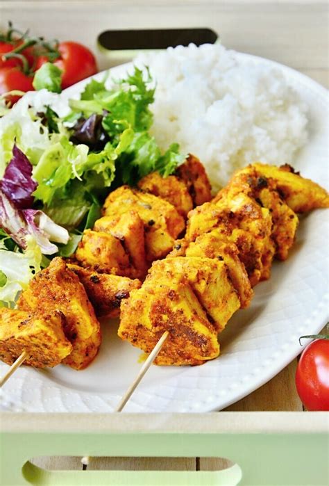 Foto: tradičné kuracie Tandoori s prílohami