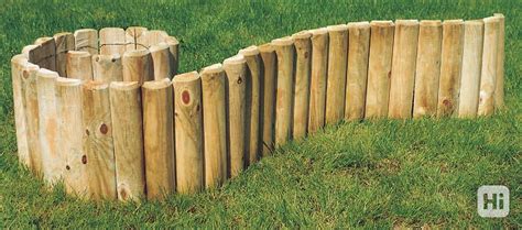 Tematické foto: Príklady záhradných dekorácií a ohraničení záhonov