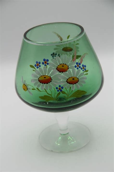 Tematické foto: pohár zeleného jačmeňa