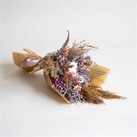 pestrá paleta kvetov nemesie v rôznych farbách