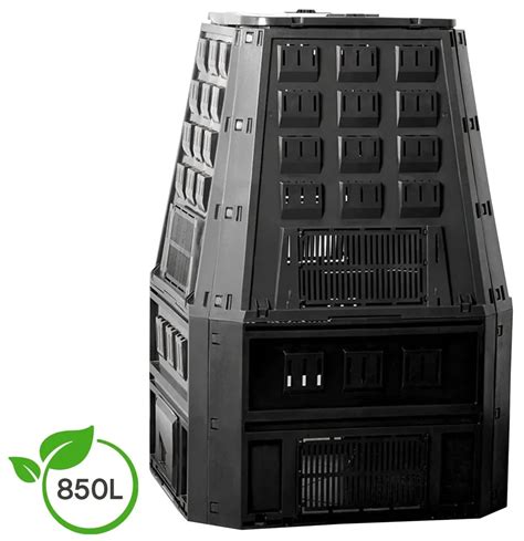 Detailný pohľad na záhradný kompostér JRK PROFI 700 s viditeľnými ventilačnými otvormi.