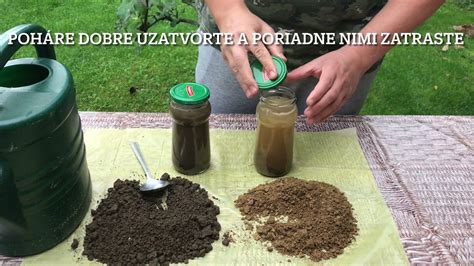 Fotografia: Odoberanie vzorky pôdy na analýzu