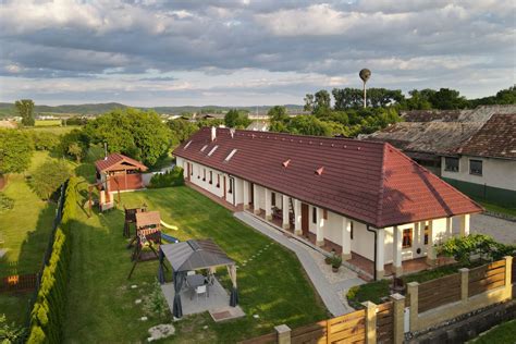 Fotografia nádoby s chovanými pijavicami na farme