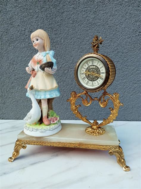 Mechanické odburiňovanie plantáže vŕb s použitím malej techniky