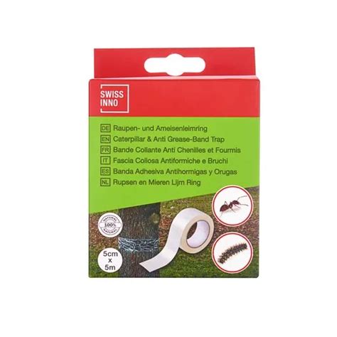 Lepiaci pás okolo kmeňa stromu ako bariéra proti mravcom