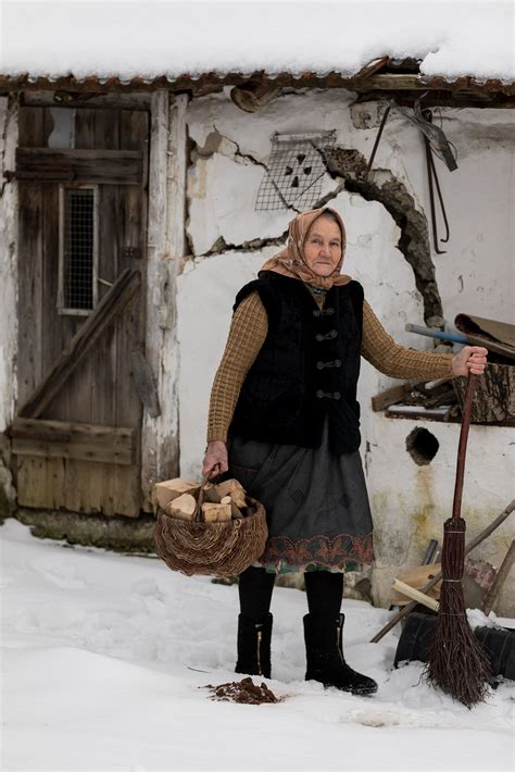 Ilustračná fotografia rastliny s nasadenými kvetmi, ktorá prežila zimné obdobie.