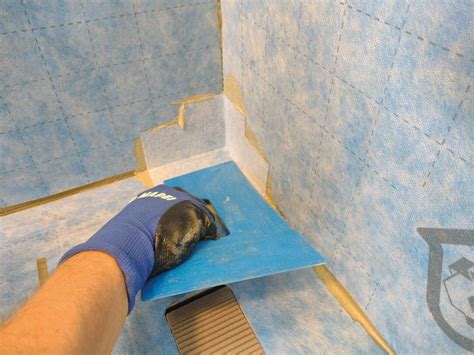 Infografika správneho postupu hydroizolácie a drenáže pivničného priestoru