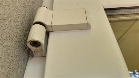 Detailné zobrazenie okna a dverí detského domčeka