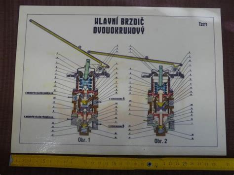Schéma mechanického dizajnu dvojrotorového drviča a interakcie prevodov s drviacim hriadeľom