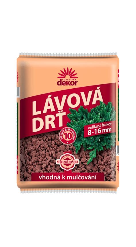Porovnanie výstupu drviča (jemná drť) a štiepkovača (hrubšie štiepky)
