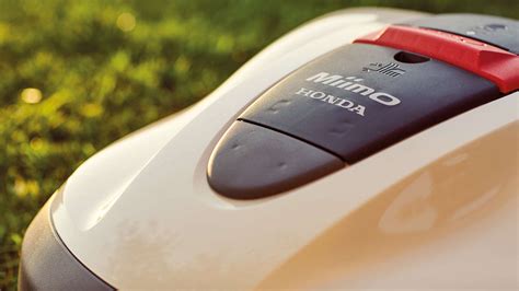 Detail systému TwinBlade na kosačke Honda