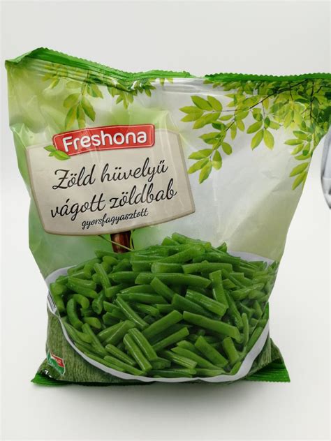 čerstvé zelené struky hrachu