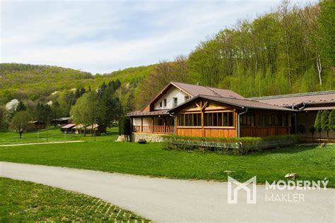 Mapa oblasti južnej Moravy a Bielych Karpát s vyznačenou farmou