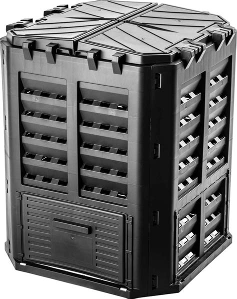 Porovnanie rôznych typov kompostérov: otvorená kopa, plastový box a rotačný bubnový kompostér.