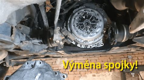 Schéma rozdielu medzi rotačným nožom a vretenovým systémom