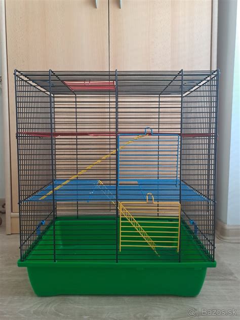Ukážka vhodnej klietky pre osmákov degu s vybavením