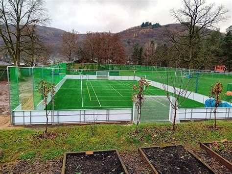 Nové multifunkčné športové ihrisko pri škole