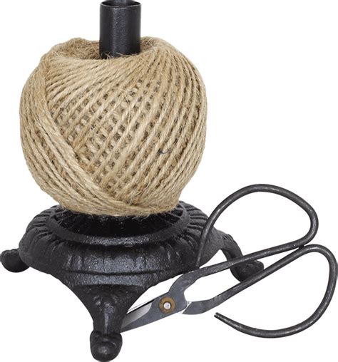 Schéma porovnania rezu čepeľou oproti strihu nožnicami s detailom na kvalitu hrany