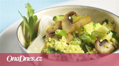 Schéma vzájomných vzťahov medzi zeleninou, bylinkami a kvetmi v záhone