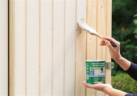 natieranie záhradného domčeka ochranným náterom