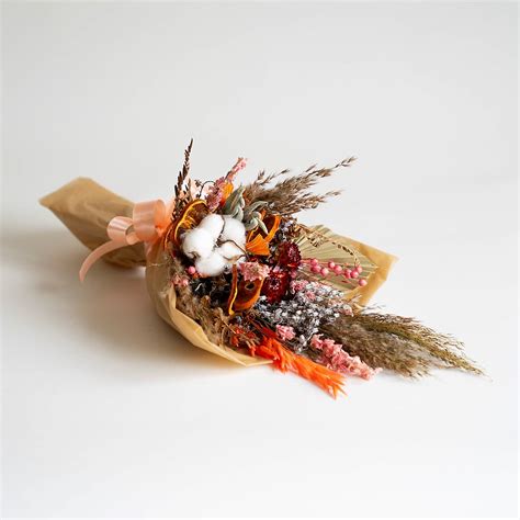 Tematické foto kvetov kala v rôznych farbách