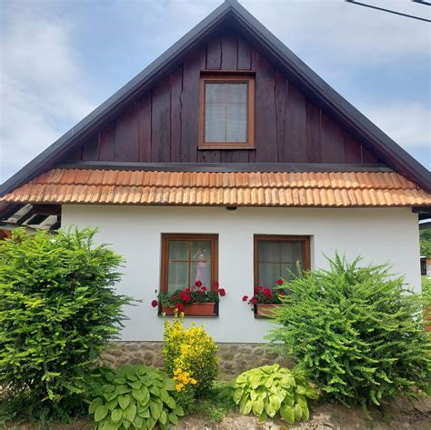 pohľad na Pukanský chotár so Štiavnickými vrchmi